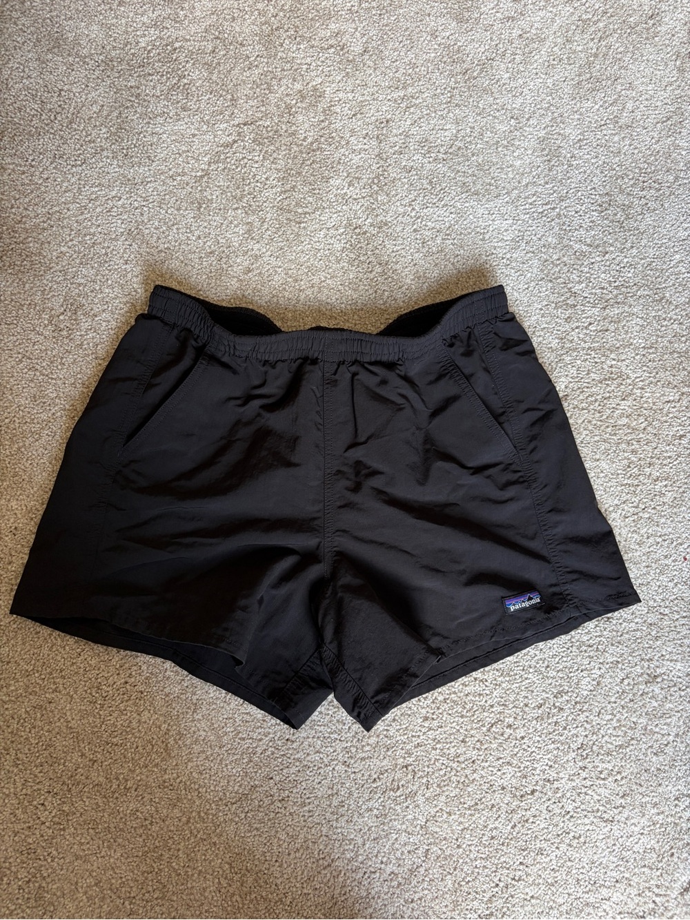 Patagonia Women’s Baggies Shorts 5” Black - Picture 3 of 7